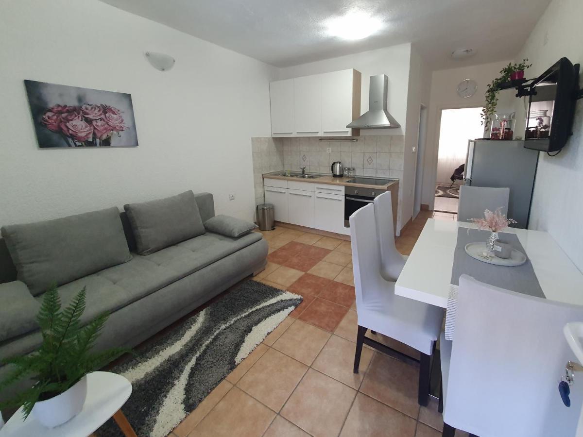 Apartman Mare Šibenik Exterior foto